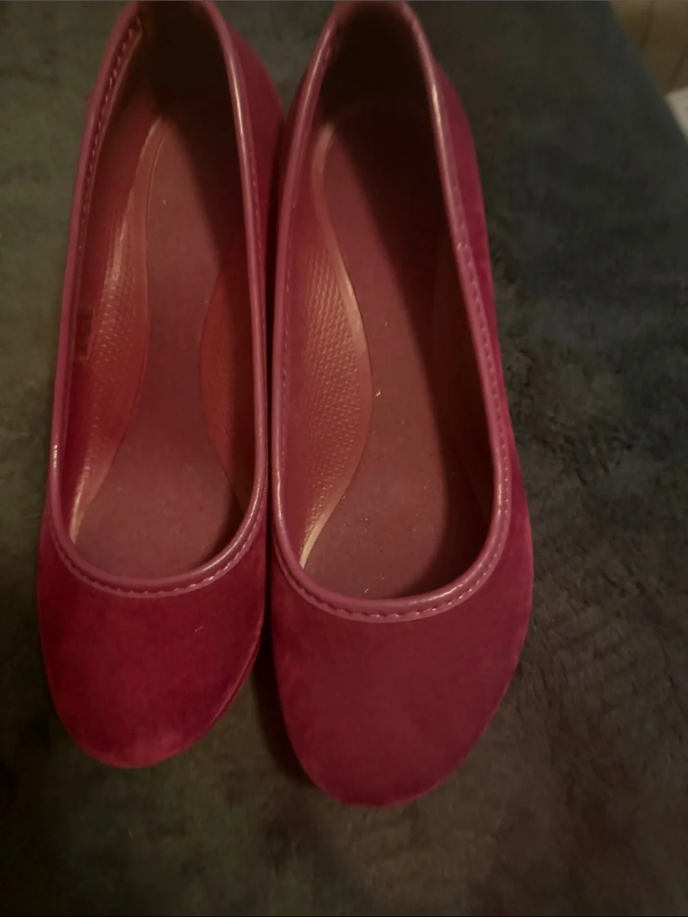 CROCS Women's Fuscia Wedge Flats